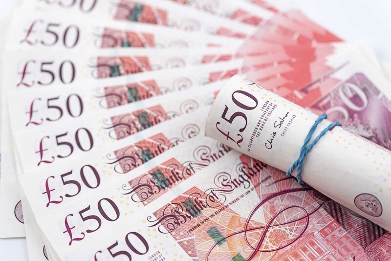 Colega, Anglia, party girls